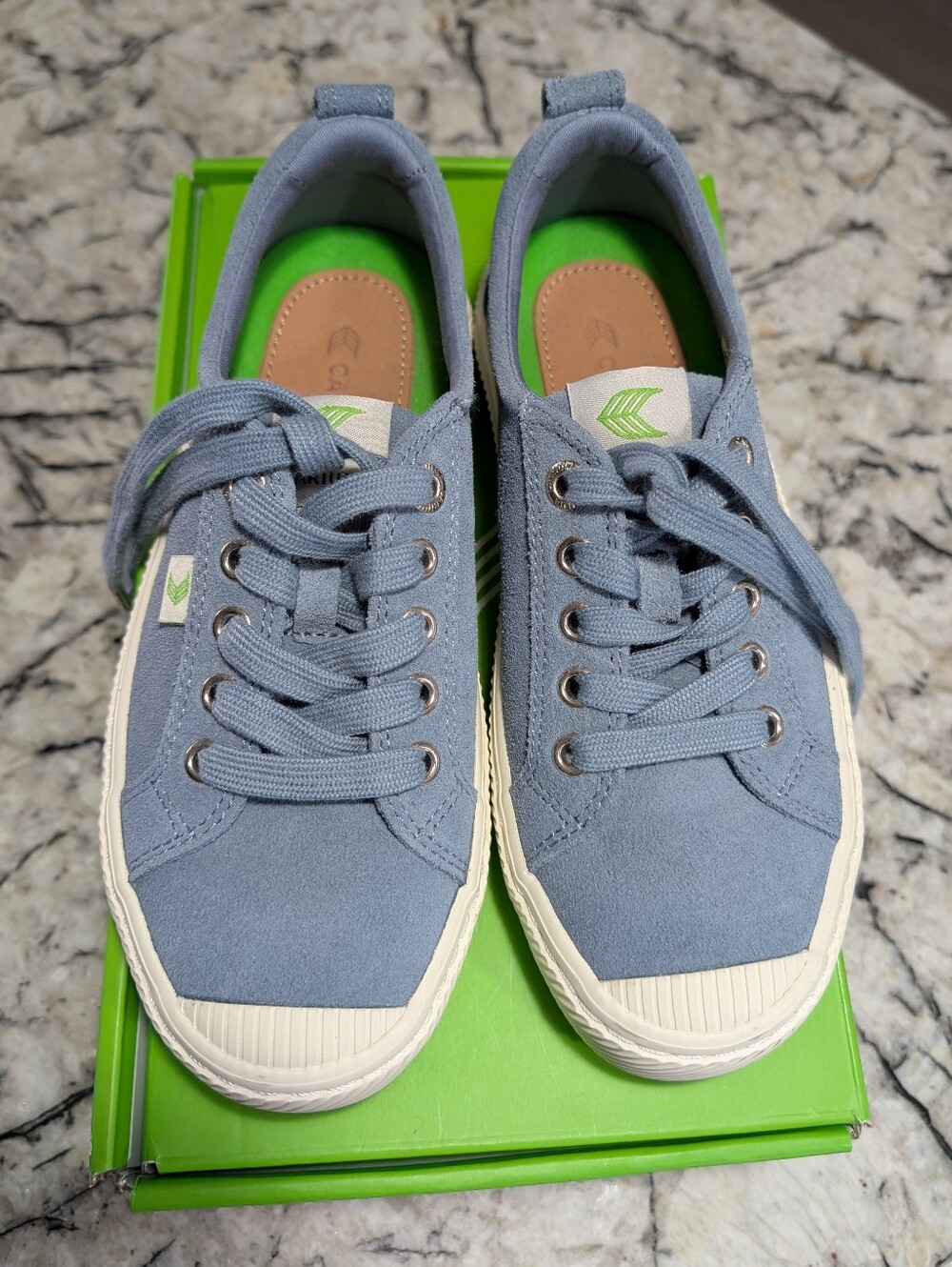 Cariuma OCA Low Blue Mirage Suede Sneaker